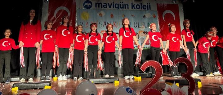MAVİGÜN KOLEJİ’NDE 23 NİSAN COŞKUSU